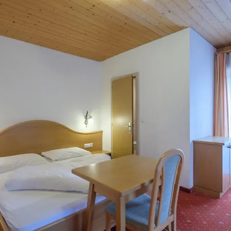 Hotel Loewen 2*