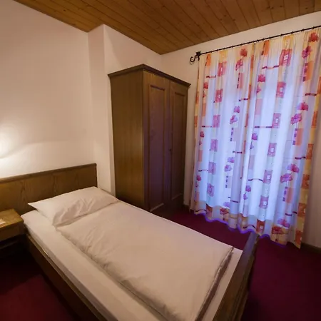 Loewen Hotel